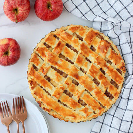 Traditional American Apple Pie by Aisha's Cooking 🥧