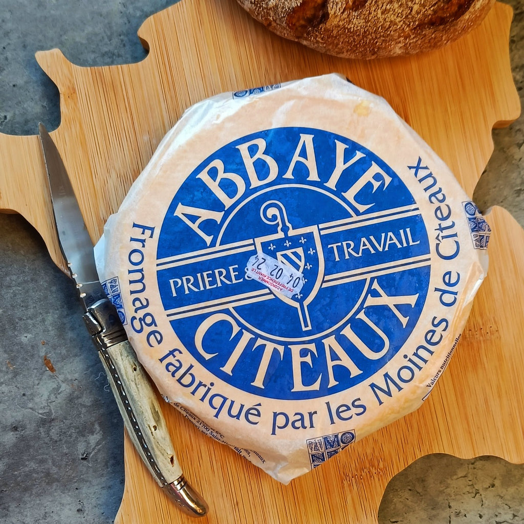 The Abbaye de Citeaux cheese comes from Burgundy, France. Classic, washed-rind cheese made from cow's milk. Pungent aroma that overpowers the flavour of the cheese. Texture is supple and semi-soft with an ivory white colour for the dense and smooth interior paste of the cheese. This Citeaux has an earthy, creamy and milky taste. Available at Maison Duffour Dubai store and on Deliveroo.