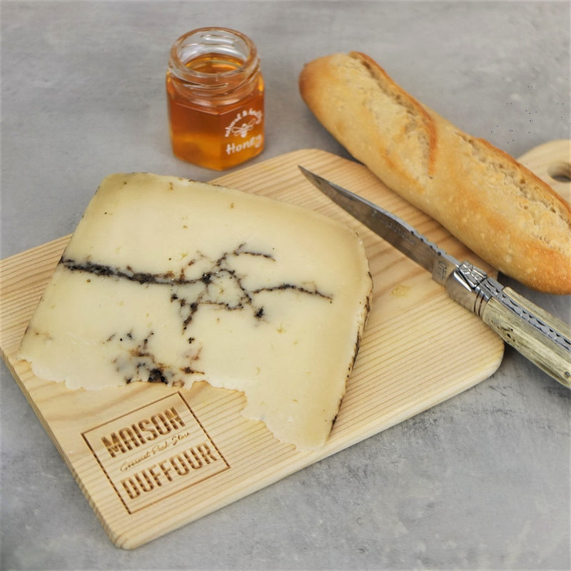 Moliterno with truffle
