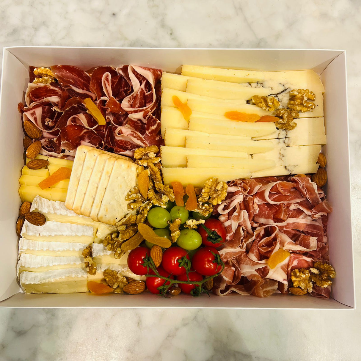 Cheese & pork cold cut platter - Premium