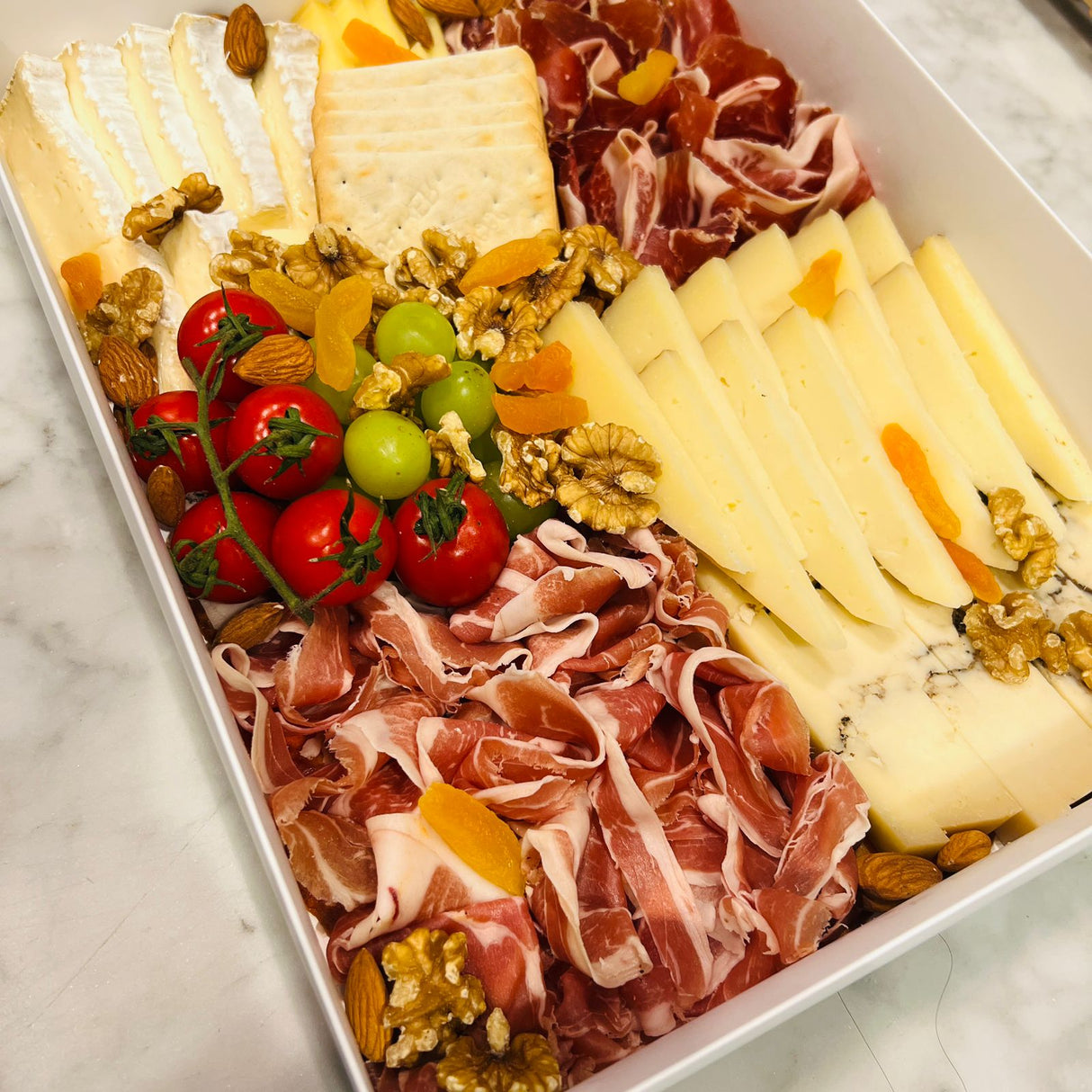 Cheese & pork cold cut platter - Premium