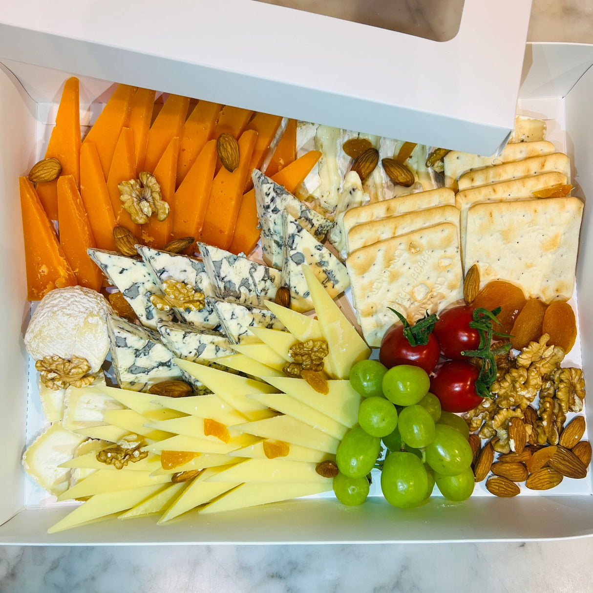 Cheese platter - Premium