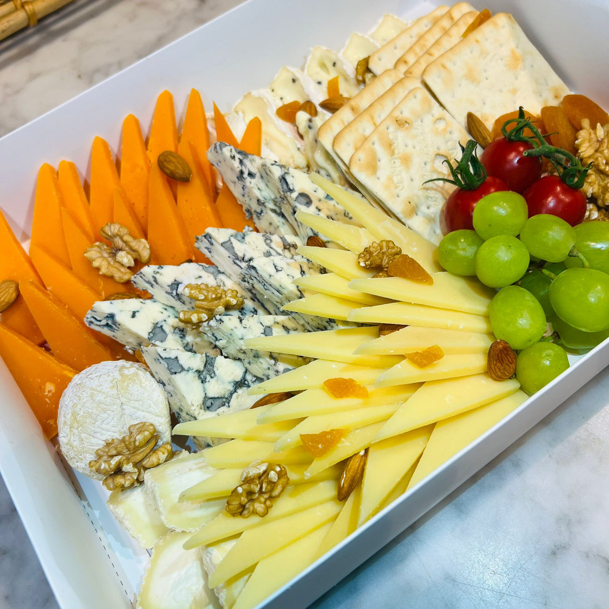 Cheese platter - Premium