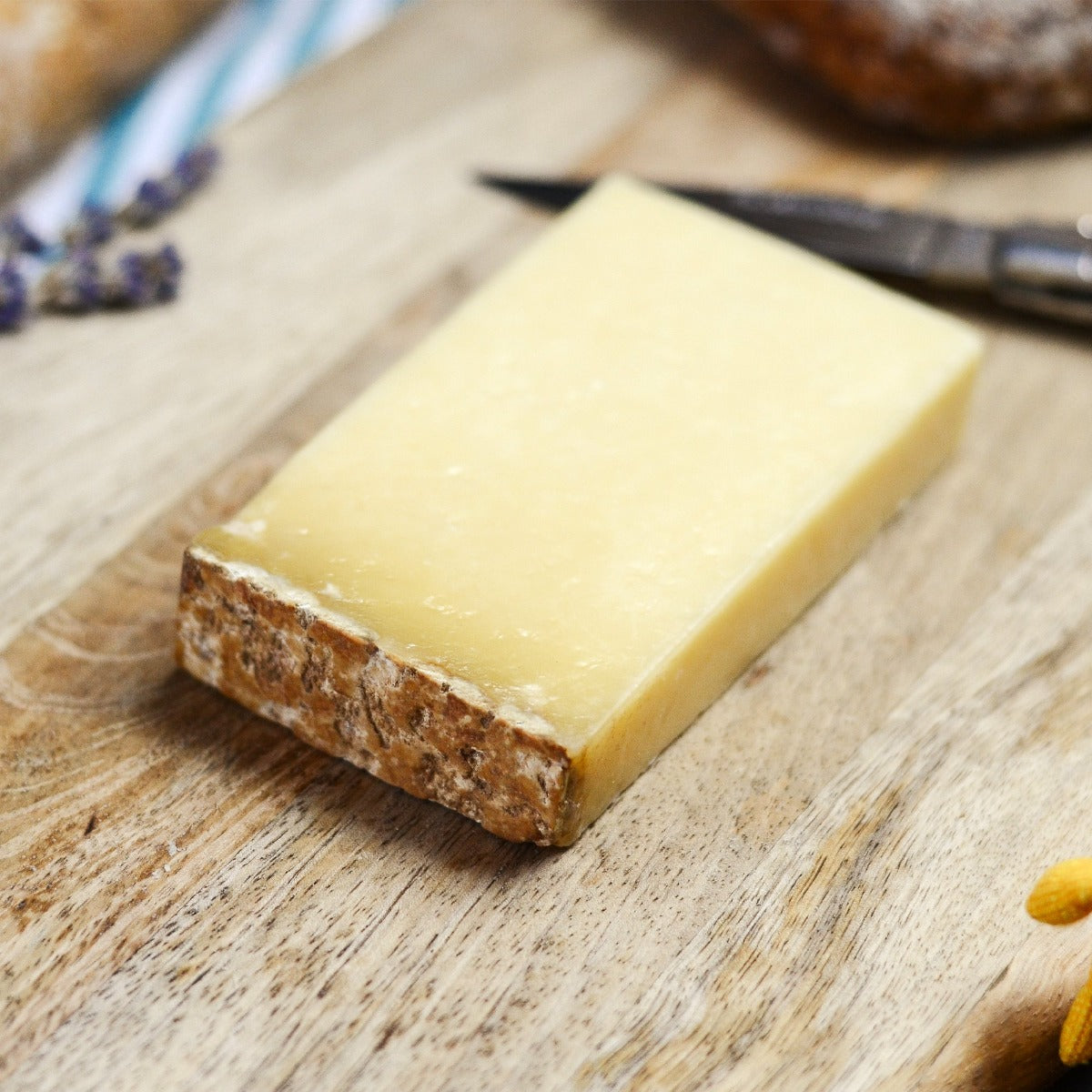 Cantal french cheese - Maison Duffourg