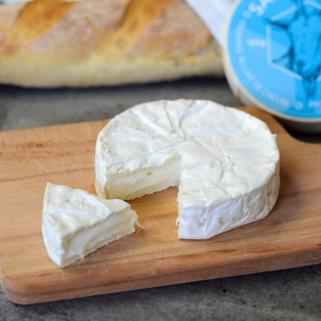 Camembert Saint-Heray cheese has a shape and texture reminiscent of cow's milk camembert, you’ll find a lighter, almost pearl coloured cheese with a delicate and mild flavour when young, developing a strong, goaty flavour when fully matured.